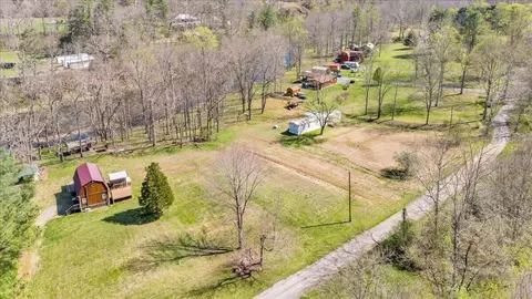 706 Dunbrack Cir, Covington, VA 24426 photo 36