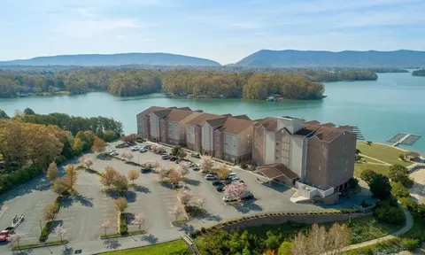 1273 Graves Harbor Trl #3403, Huddleston, VA 24104