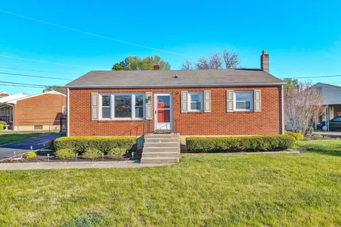 334 Lynn Haven Cir, Vinton, VA 24179
