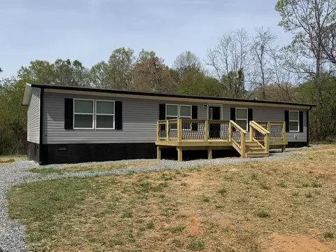 1176 Greenhill Ct, Goodview, VA 24095