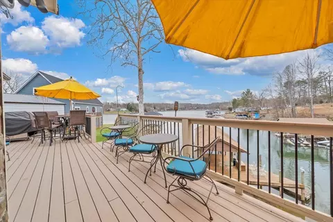 56 Brookside Ln, Moneta, VA 24121