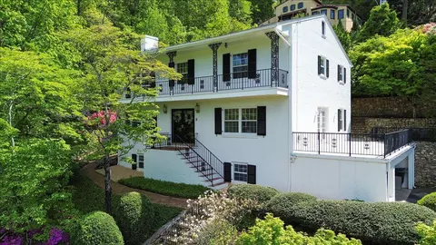 3002 Burnleigh Rd SW, Roanoke, VA 24014