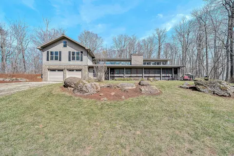 10229 Sugar Camp Creek Rd, Bent Mountain, VA 24059