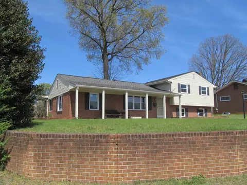 3402 Crittendon Ave NW, Roanoke, VA 24012