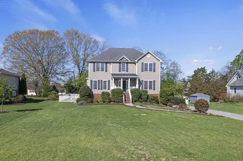 1164 Majestic Oaks Dr, Forest, VA 24551