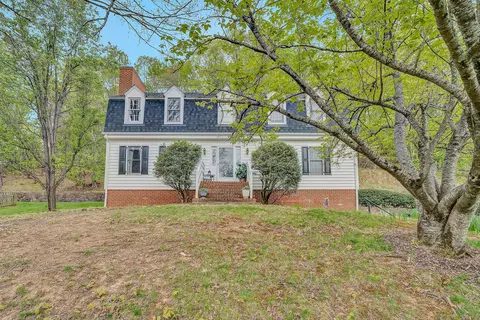 5356 Canter Dr, Roanoke, VA 24018