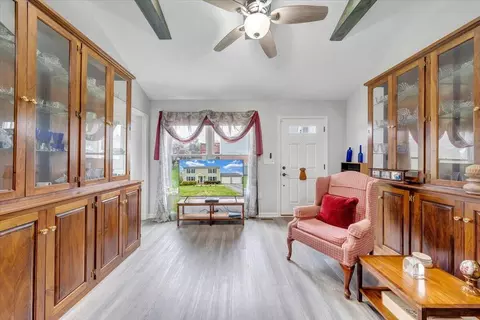 Entry Way - 1111 Charmin Dr, Forest, VA 24551 photo 2 of 2
