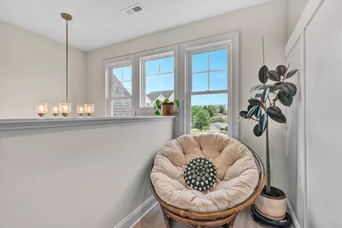 Entry Way - 102 Simms Blvd, Salem, VA 24153 photo 4 of 6