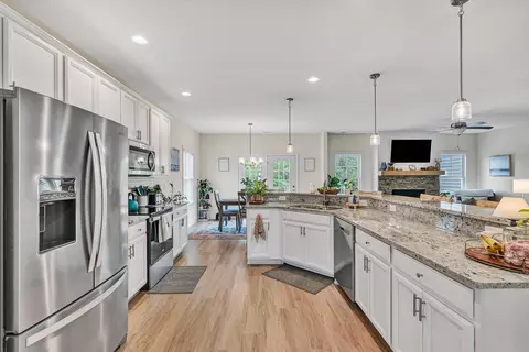 Kitchen - 102 Simms Blvd, Salem, VA 24153 photo 1 of 5