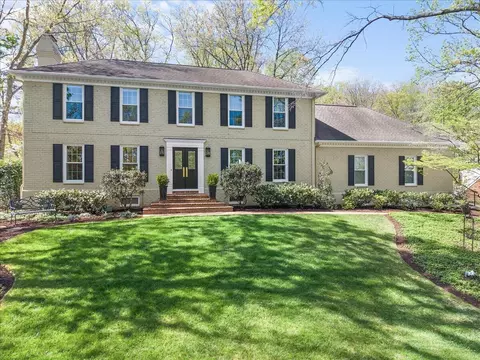 6522 Fairway Forest Dr, Roanoke, VA 24018