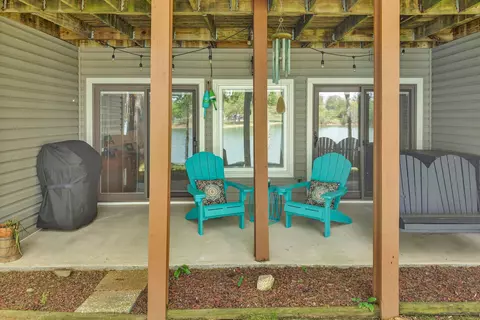 Exterior - 54 Windlass Pointe Dr, Moneta, VA 24121 photo 3 of 7