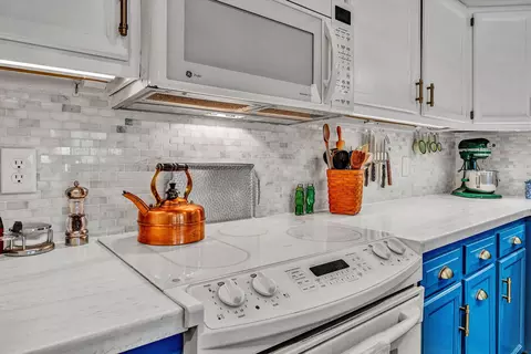 Kitchen - 54 Windlass Pointe Dr, Moneta, VA 24121 photo 5 of 5
