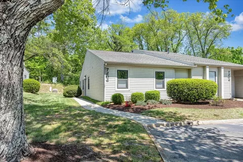 7206 Red Cedar Cir, Roanoke, VA 24019