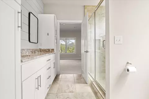 Entry Way - 2756 Mcvitty Rd, Roanoke, VA 24018 photo 4 of 6