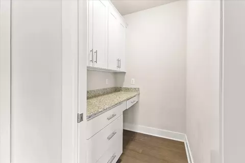 Entry Way - 2756 Mcvitty Rd, Roanoke, VA 24018 photo 3 of 6