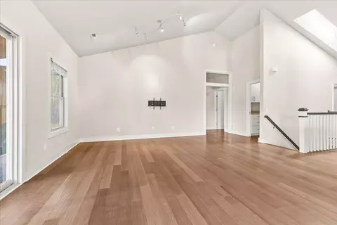 Living - 2756 Mcvitty Rd, Roanoke, VA 24018 photo 1 of 7