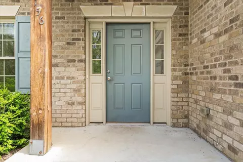 Exterior - 2756 Mcvitty Rd, Roanoke, VA 24018 photo 3 of 9