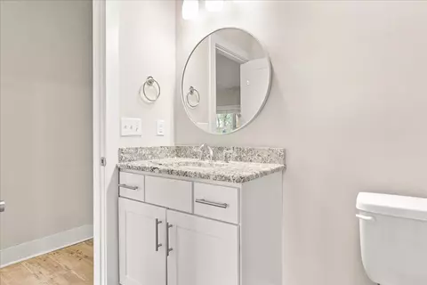 Bath - 2756 Mcvitty Rd, Roanoke, VA 24018 photo 6 of 6