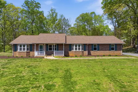 229 Normans Ln, Troutville, VA 24175