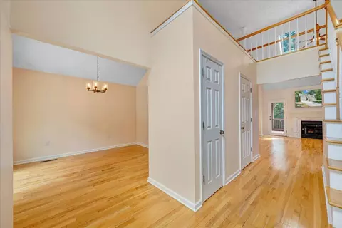 Entry Way - 55 Walnut Trace Dr, Hardy, VA 24101 photo 3 of 11