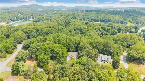 View/Area - 55 Walnut Trace Dr, Hardy, VA 24101 photo 2 of 30