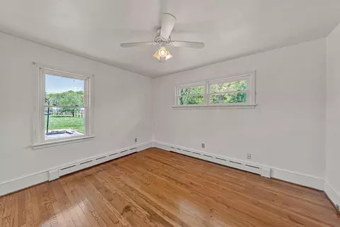 Bedroom - 2356 W Riverside Dr, Salem, VA 24153 photo 2 of 3