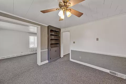 Living - 2356 W Riverside Dr, Salem, VA 24153 photo 3 of 3
