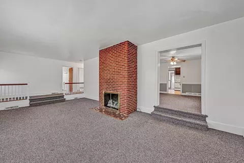 Living - 2356 W Riverside Dr, Salem, VA 24153 photo 2 of 3