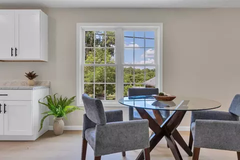 Dining - 515 Cedar Ave, Vinton, VA 24179 photo 1 of 1