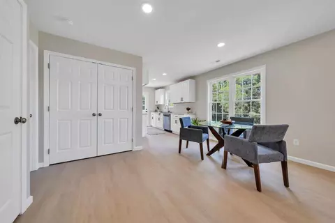 Entry Way - 515 Cedar Ave, Vinton, VA 24179 photo 1 of 1