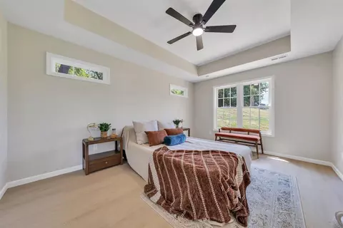 Bedroom - 515 Cedar Ave, Vinton, VA 24179 photo 1 of 4