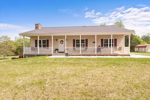 4133 Grove Hill Rd, Fincastle, VA 24090