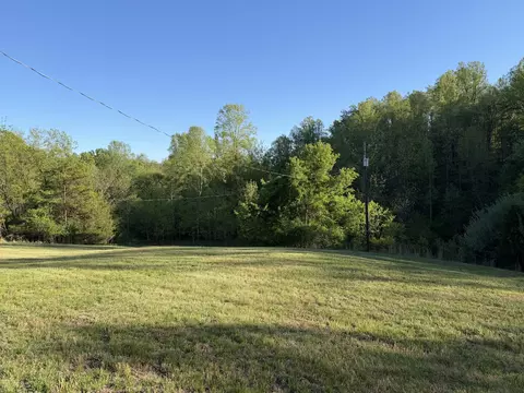 1011 Circle Tee Ln, Goodview, VA 24095 photo 5