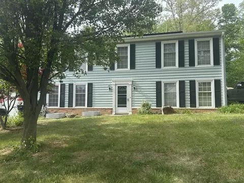 5531 Heather Hill Dr, Roanoke, VA 24019