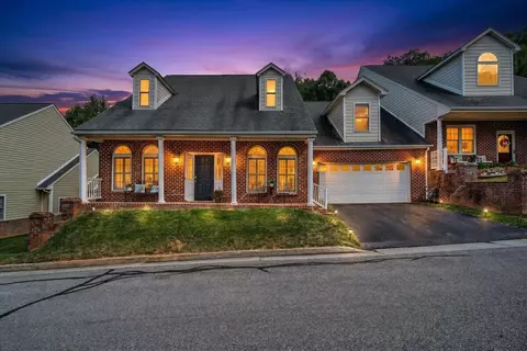 5414 Quail Ridge Ct, Roanoke, VA 24018