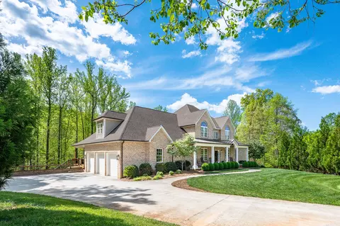 Exterior - 1009 Val Terrace Ct, Forest, VA 24551 photo 2 of 21