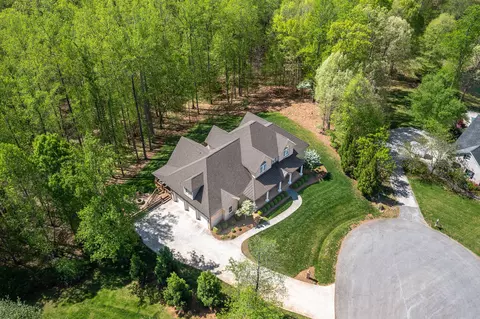 View/Area - 1009 Val Terrace Ct, Forest, VA 24551 photo 2 of 8