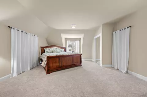 Bedroom - 1009 Val Terrace Ct, Forest, VA 24551 photo 10 of 11