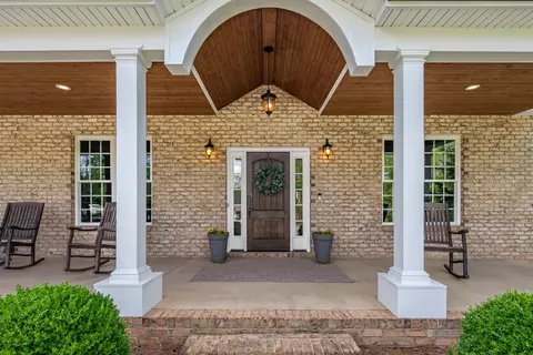 Exterior - 1009 Val Terrace Ct, Forest, VA 24551 photo 4 of 21