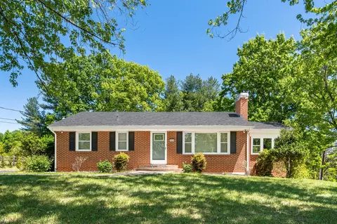 1659 Shady Knoll Ave, Bedford, VA 24523