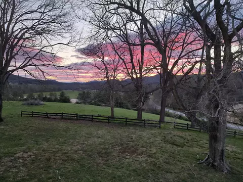Exterior - 17749 Main St, Buchanan, VA 24066 photo 7 of 12