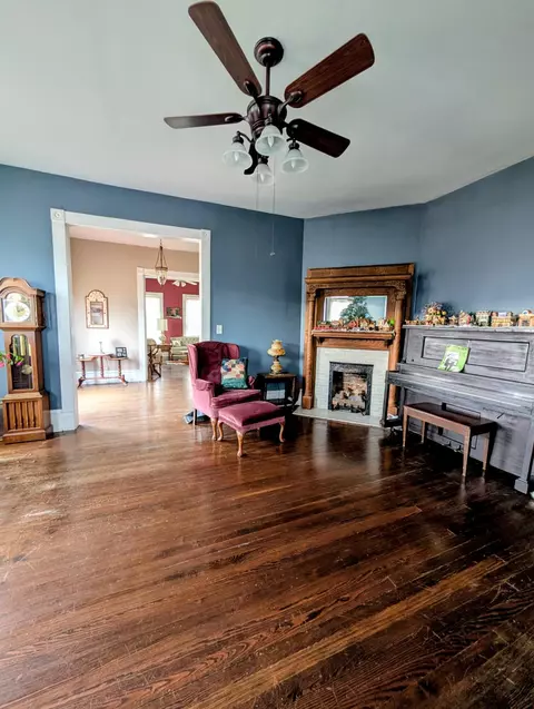 Living - 17749 Main St, Buchanan, VA 24066 photo 6 of 6