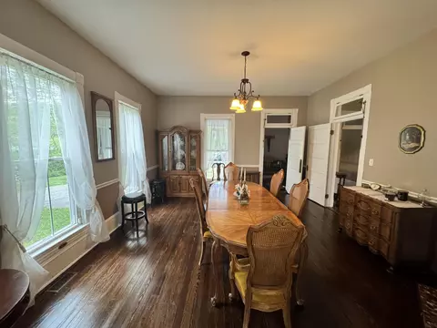 Dining - 17749 Main St, Buchanan, VA 24066 photo 2 of 4