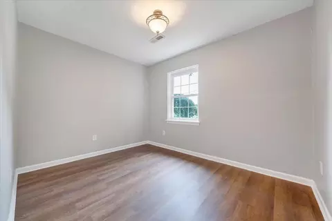 Bedroom - 1702 Elbert Dr, Roanoke, VA 24018 photo 1 of 2