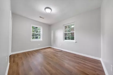 Bedroom - 1702 Elbert Dr, Roanoke, VA 24018 photo 2 of 2