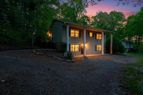 2142 Brick Church Rd, Rocky Mount, VA 24151