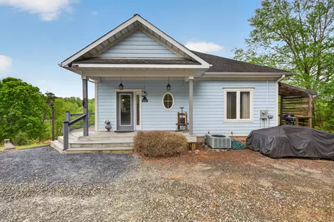 1176 Leesville Lake Dr, Pittsville, VA 24139