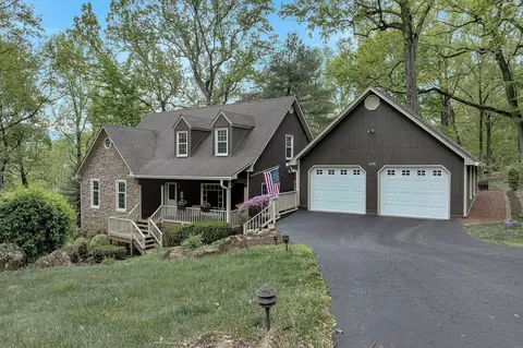 6658 Leffler Ln, Roanoke, VA 24018