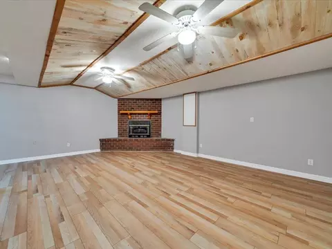 Living - 520 Scenic Dr, Stuart, VA 24171 photo 12 of 15