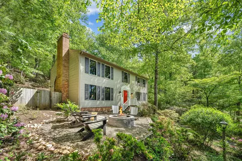 301 Coventry Ln SW, Roanoke, VA 24014